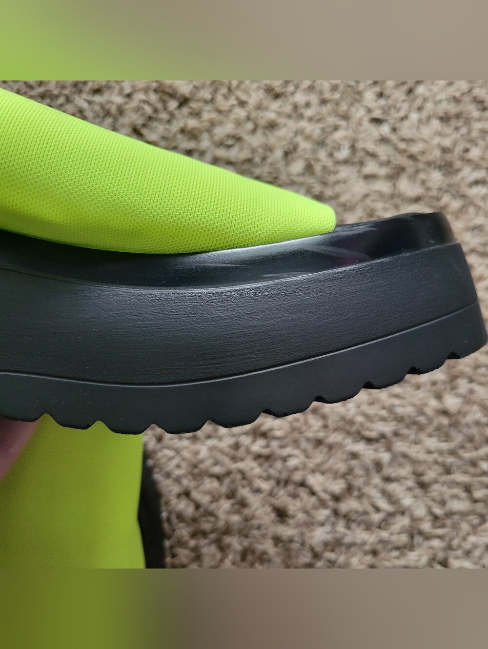 Steve Madden X UO Scrunchy Platform Sandals Shoes Neon Green Yellow Slinky 8 - Picture 9 of 11